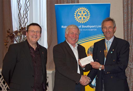 Rotary-club-of-southport-links-service-above-self